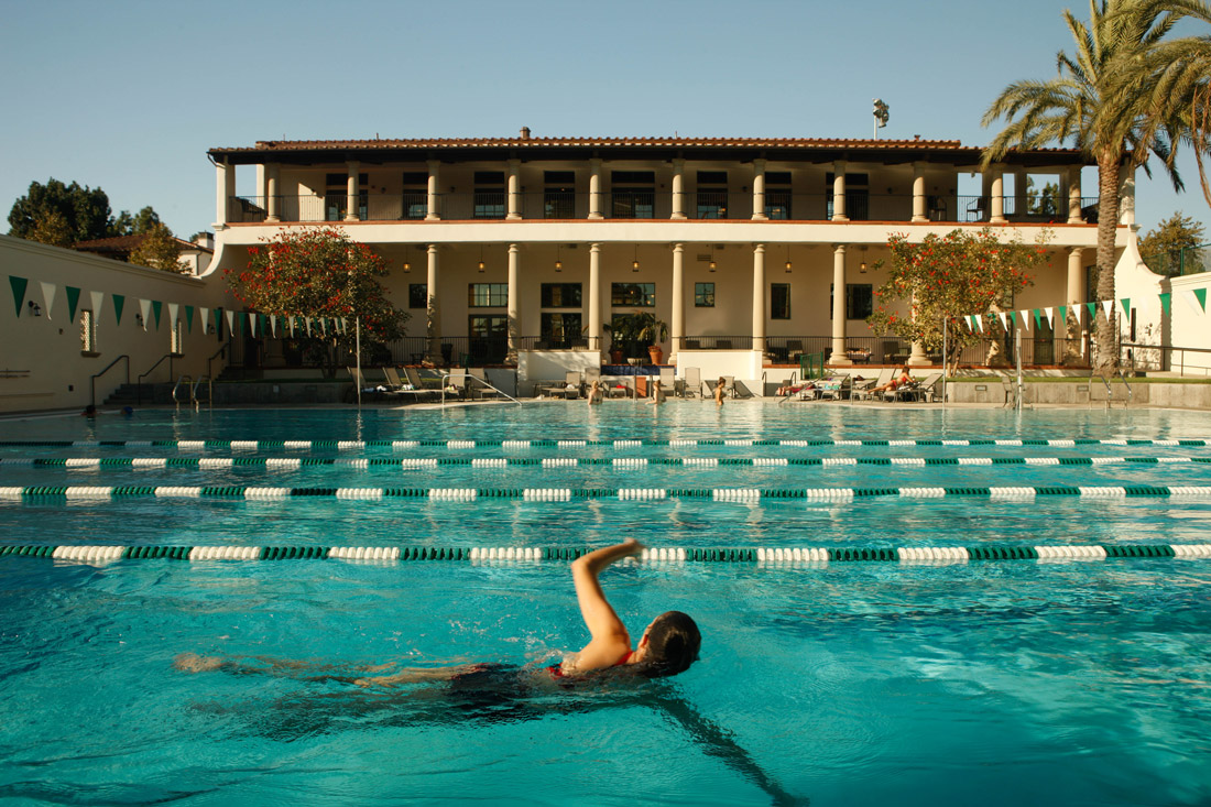 a student swimming at Scripps College Sallie Tiernan Fieldhouse