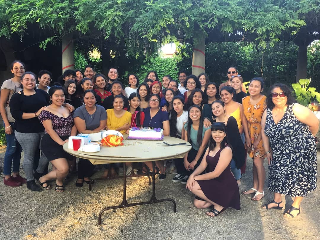 Underrepresented students at a Café Con Leche event in Scripps College's Margaret Fowler Garden