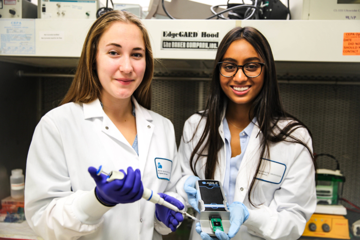 Recent Grads Create a Handheld Lab to Study Aging