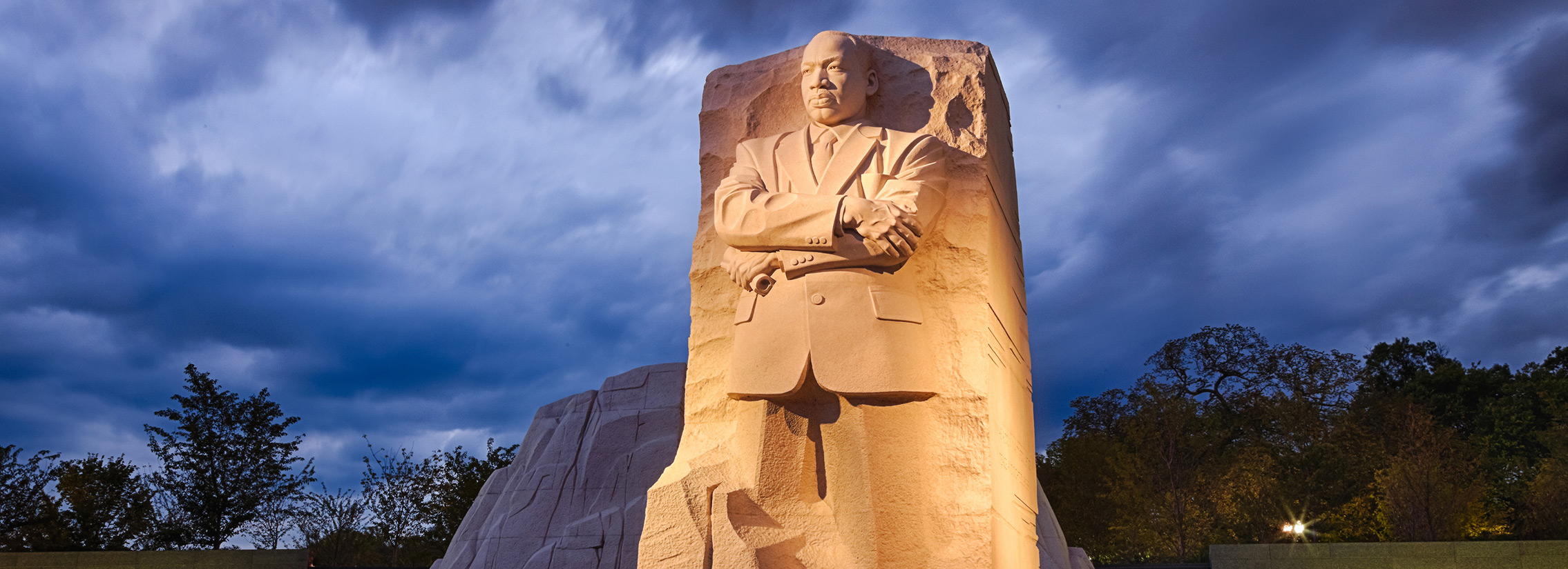 MLK statue