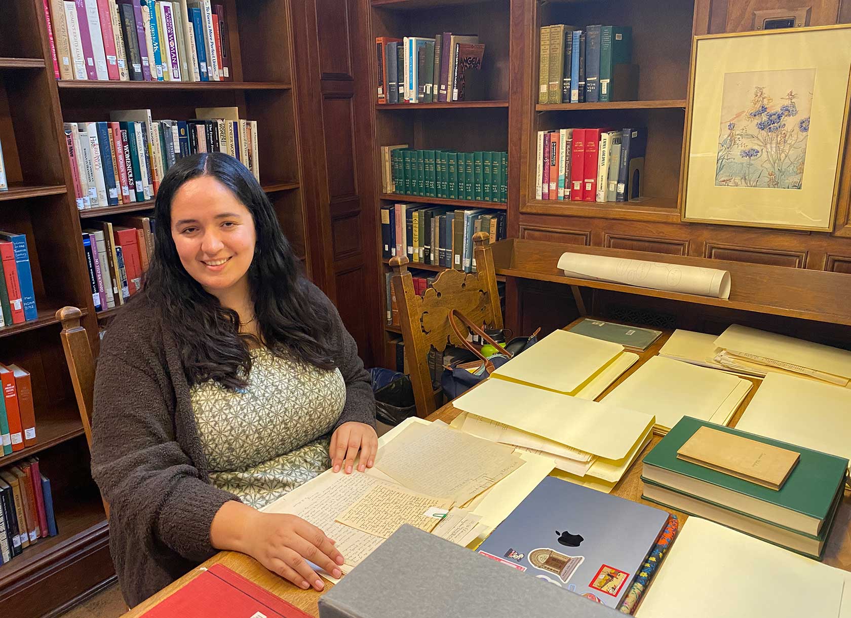 Portrait of Mena Bova '24 in Scripps College's Denison Library