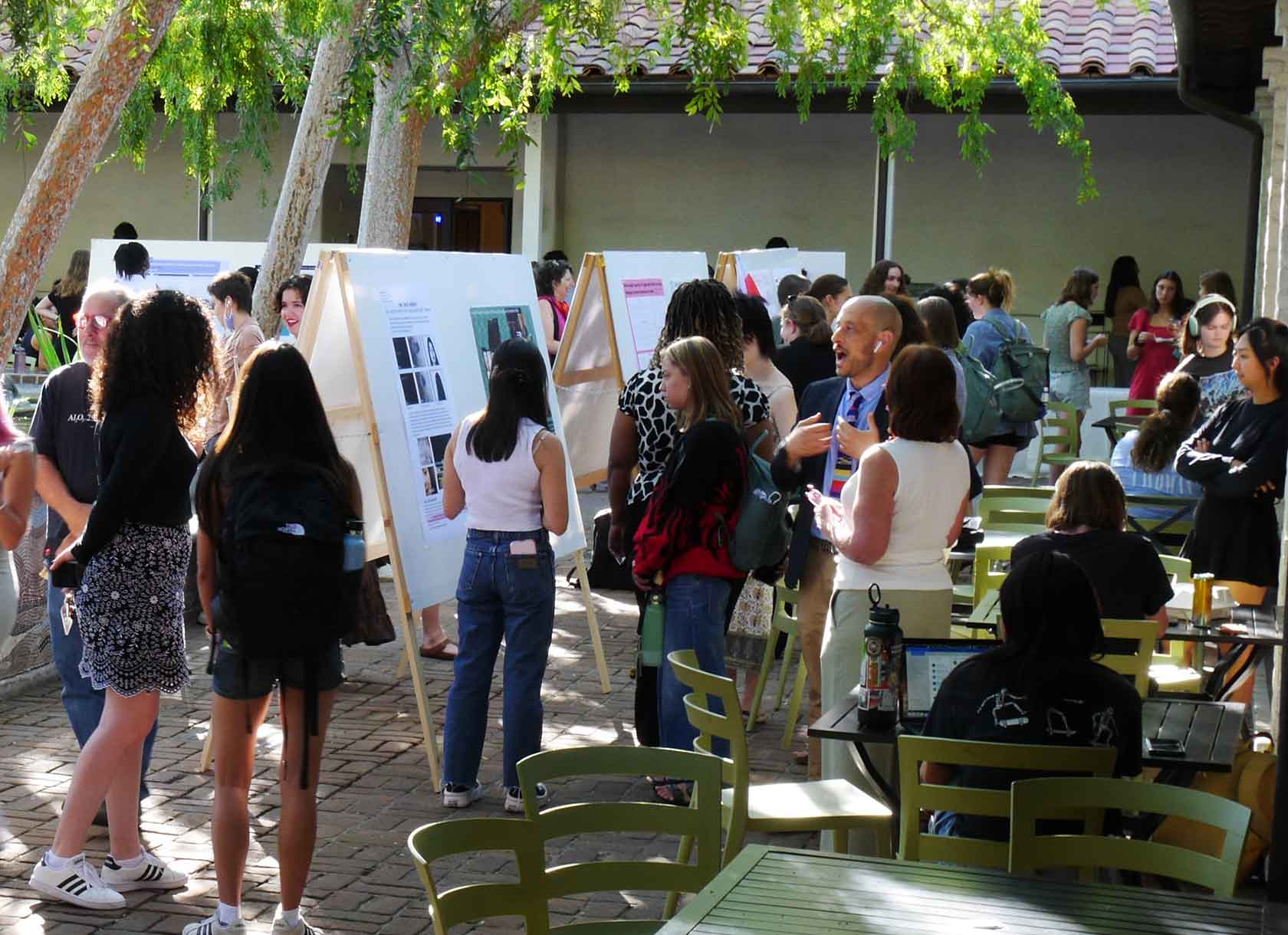 Photo of 2022 Summer Research Tea in Seal Court at Scripps College