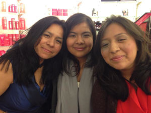 The author (far right) with mother Isabel and sister Genesis.